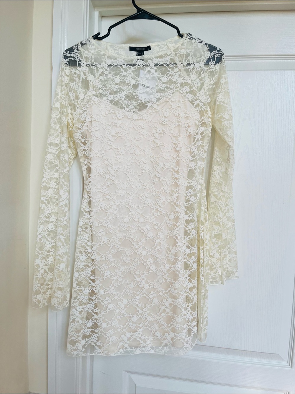 NWT Forever 21 Cream Lace Long Sleeve Dress